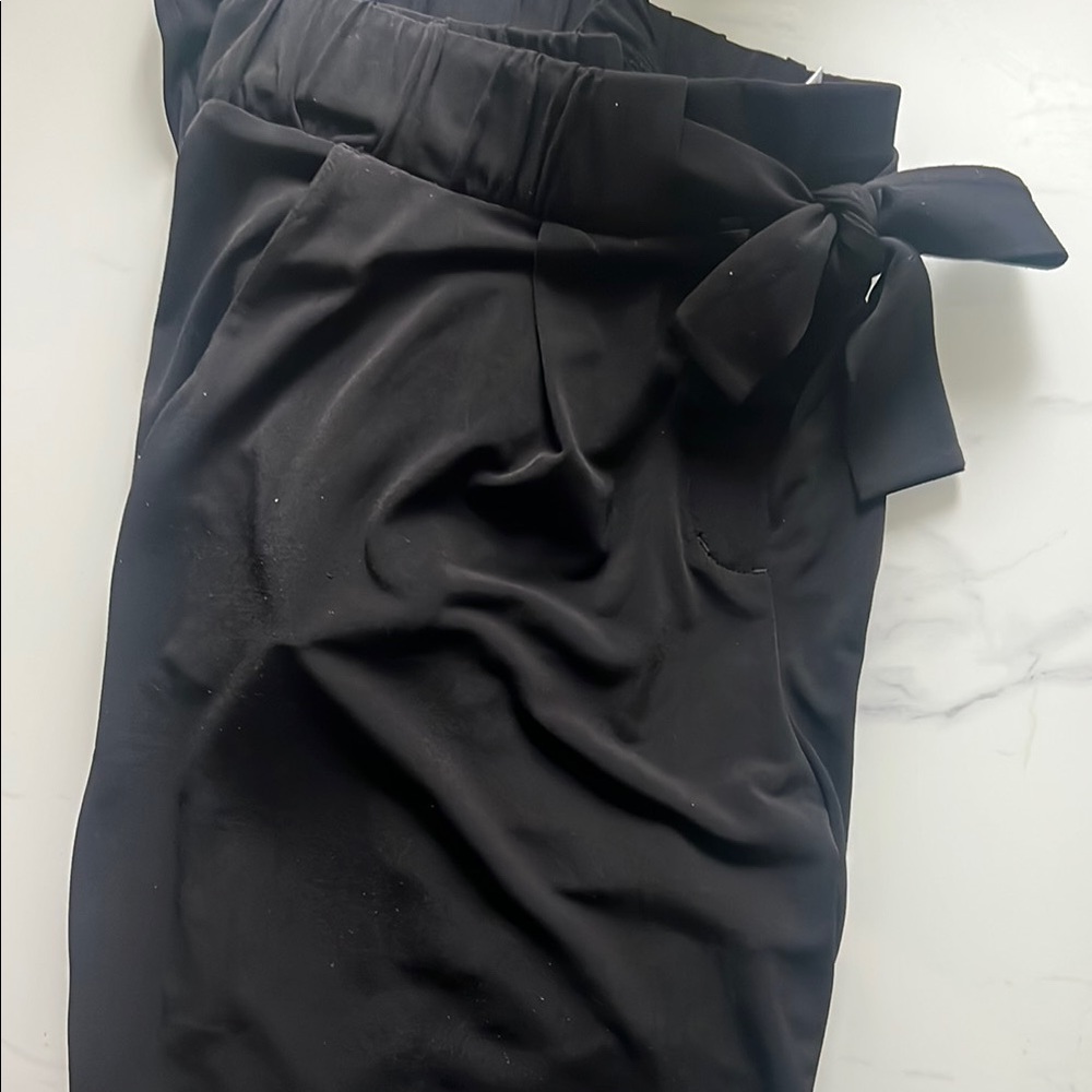 Express Black High-Waisted Pants with Bow Detail